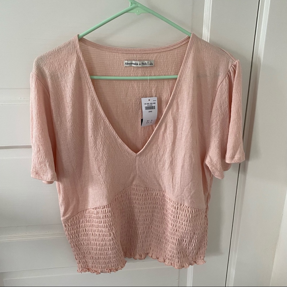 Abercrombie & Fitch // V Neck Top